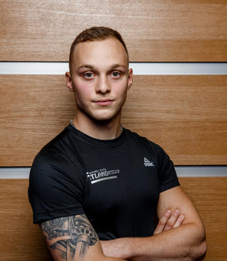 Instructor2.jpg